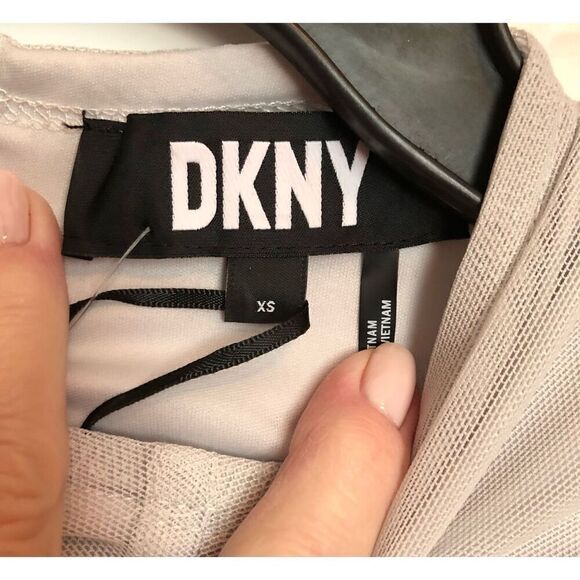 DKNY - NWT - 🎉HP🎉 L Sz XS BodyCon Ruched All-Over-Mesh Long Sleeve Funnel Neck - Picture 3 of 13